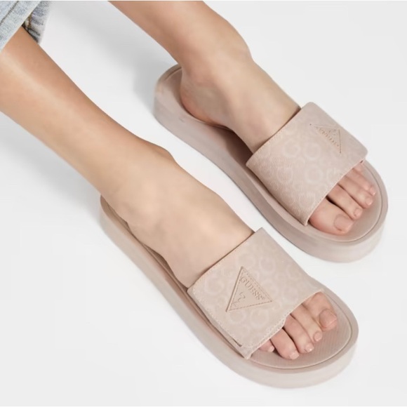 Guess Parties Logo Slide - Picture 4 of 8